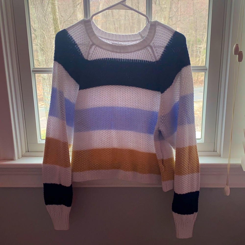 hollister sweater